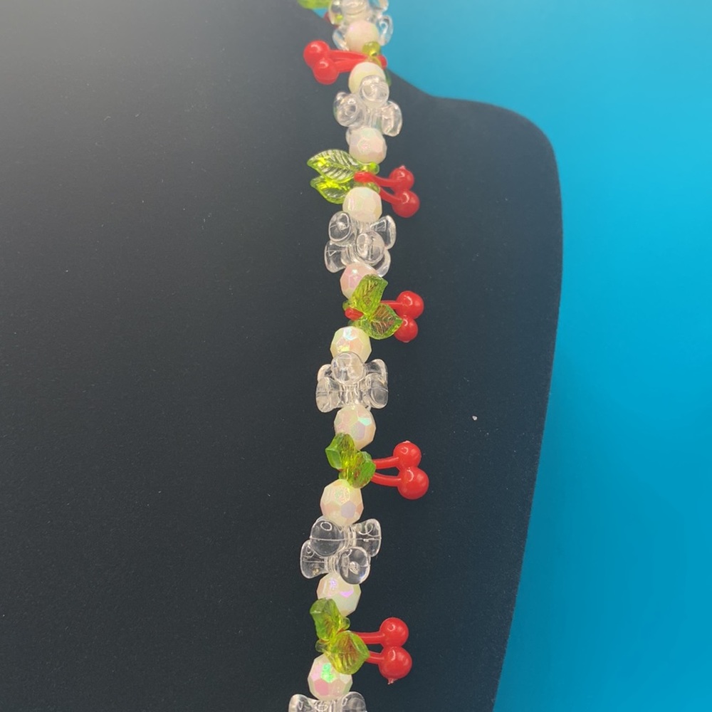 Lightweight Plastic “Holly” or “Cherries” Necklace & Clip-On Earrings - Picture 2 of 6